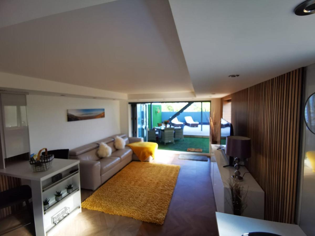 Sister'S Studio Лланелли Экстерьер фото
